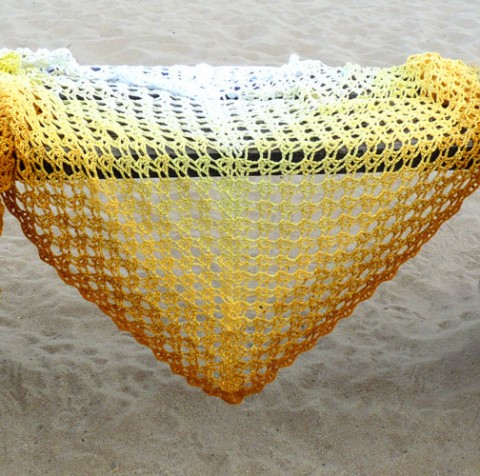 Sluneční paprsky - háčkovaný šátek originální háčkovaný léto slunce sluníčko šátek pléd poušť bříza síť bavlněný paprsky sahara slunko 