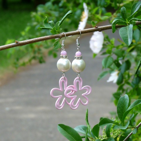 Náušnice - růžové květy dárek náušnice láska romantické valentýn perly perla dlouhé originál delší třpytivé handmade rande růžové květy 