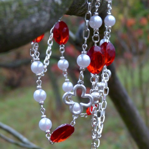 Náhrdelník - jako kapky krve náhrdelník stříbrný elegantní řetízek červený perly originál dlouhý ornamenty jedinečný romantický handmade žhavý řetízkový neokoukaný tvarované korálky 