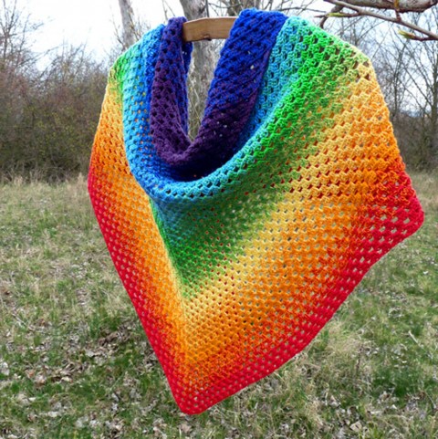 Háčkovaný šátek - barvy duhy jarní háčkovaný duhový barevný univerzální šátek podzimní nepřehlédnutelný duha originál bavlněný celoroční handmade pastelky 