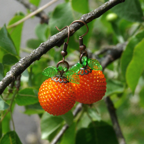 Náušnice - pomeranče náušnice dívčí šité pomeranč rokajl originál lístečky obšité oranžové mandarinka zářivé handmade ovocné pomeranče orange nepřehlédnutelné vitamíny obšívané kuličky řádivé 