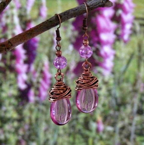 Náušnice - fialové kapky originální náušnice květiny extravagantní fialové drátované průhledné handmade kosatec šalvěj krokusy neokoukané 