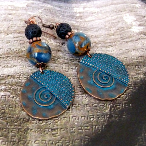 Náušnice - vykopávky (jaspis, láva) originální náušnice extravagantní jaspis patina egypt originál blue cestování starobylé minerály tepané láva měděné cloisonne památky vykopávky 