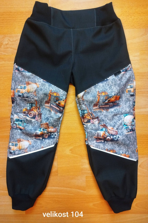Jarní soft kalhoty se stroji 2 kalhoty softschel 