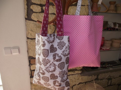 Srdíčkové taštičky taška růžová plátěná pro malou nákupčí bílá srdíčka 