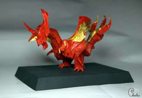 Drak Ohňostrújce origami princezna socha drak dragon. oheň 