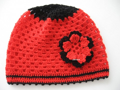 Čepice červená čepice jarní letní černá dámská lehká pro ženy 