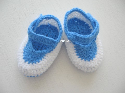 Háčkované botičky děti modrá bílá miminko atelier kluci botičky capáčky na focení 