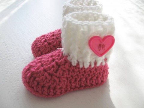 Botičky děti zima růžová holčička holčičí bílá miminko zimní háčkované botičky celoroční handmade bačkůrky capáčky 