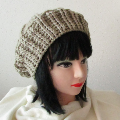 Háčkovaný baret čepice háčkovaný dámský béžová zimní akryl baret teplý  Háčkovaný baret čepice háčkovaný dámský béžová zimní akryl baret teplý