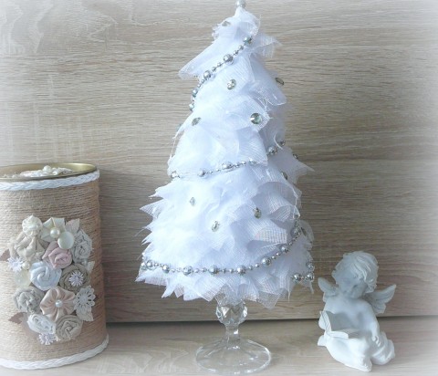 Bílý stromeček. vánoce vintage kávový stromeček přirodní 