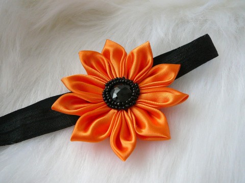 Čelenka s květinou. originální dárek oranžová čelenka pomerančová dívči ozdůbka pro holčičku 