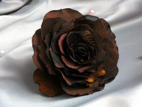 Čokoládová gumička. gumička lila oranžová růže 