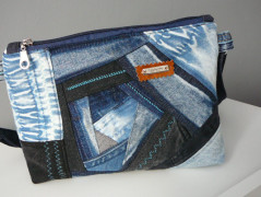 Oranžová taštička.