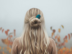 Trnková trojjehla do vlasů