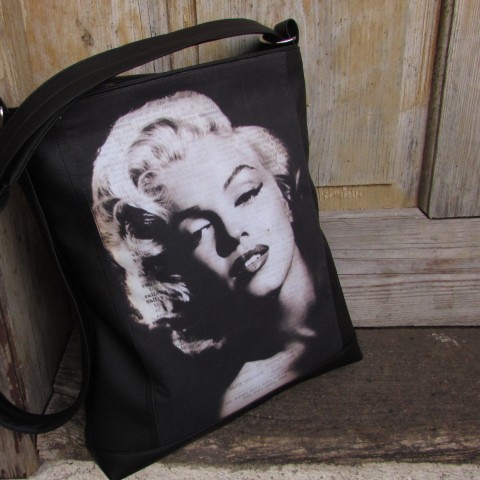 kabelka merilyn monroe černá kabelka doplněk taška letní černá barevná prostorná dovolená nákupní koženková výlet kombinovaná na pláž merilyn monroe 