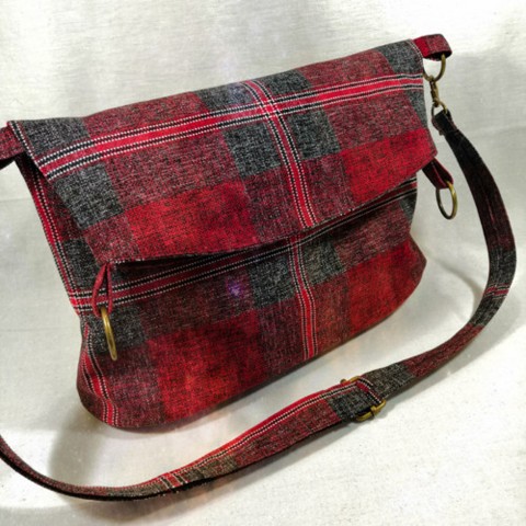 kabelka červená kostka kabelka taška velká pytel hnědá šedá barevná tyrkysová rezavá peříčko prostorná cestovní mandala kombinovaná 