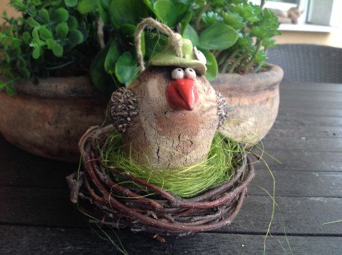 hnízdo s keramickým ptákem keramika pták jarní keramický hnízdo závěsný 