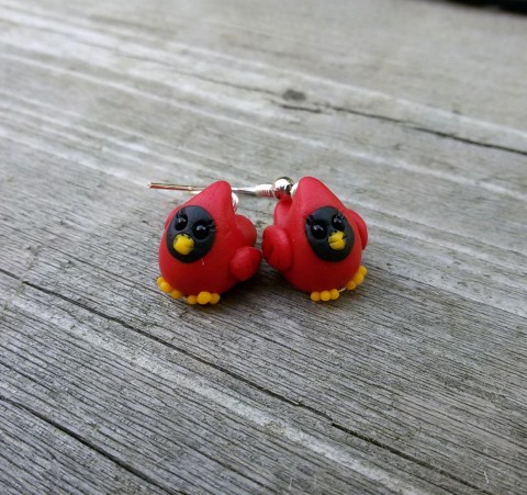 Fimo náušnice - ptáčci dárek červené náušnice děti černé visací fimo zvířecí ptáčci ptáci zvířátko zvířátka černočervené kardinál červený 