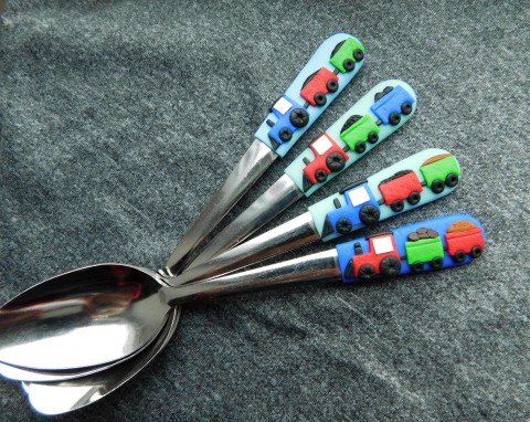vlak zvíře puntík retro dětské dětská fimo vlak lžíce tečka dezertní lžička polka dots 