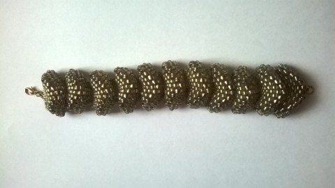 starozlatý šitý náramek šperk náramek zlatá elegantní šité peyote 