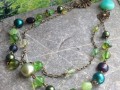 Zelený řetízkový náhrdelník