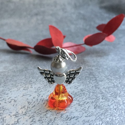 Oranžová andělka dárek vánoce anděl andílek křídla přívěs ochránce na kabelku 