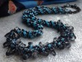 Černo modrý had - šitý náhrdelník