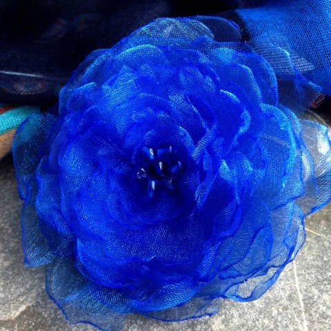 Brož Modřinec brož květina modrá organza chrpa modřinec 