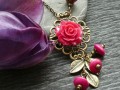 Fuchsie s růžičkou - náhrdelník