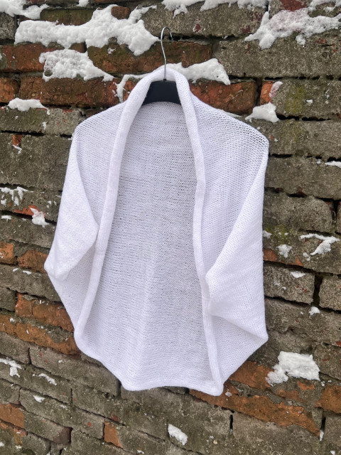 Bílá pletená vesta společenská vesta bolerko na ples lurex do divadla 