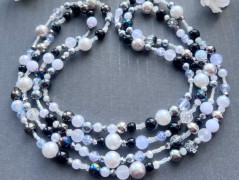 Růžové perlové korále