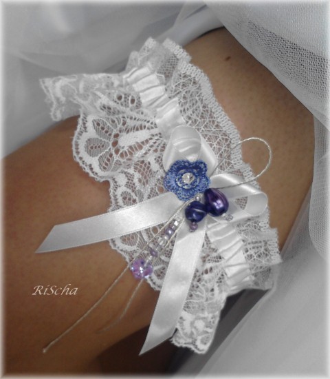 SVATEBNÍ PODVAZEK Swarovski fialový dárek bílá svatba bílý svatební dárkový nevěsta wedding podvazek hochzeit svatební šaty 