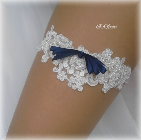 PODVAZEK  perličkový modrá mašlička dárek elegantní bílá svatba krajka sexy bílý svatební romantický smetanový dárkový nevěsta ivory wedding podvazek hochzeit svatební šaty podvazkový pás 