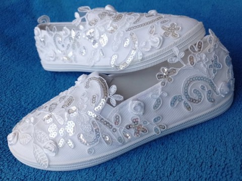 Balerínky bílé plátěné krajkové letní bílá svatba bílý svatební boty tenisky dárkový plátěné nevěsta kecky wedding podvazky hochzeit svatební šaty boty obuv lodičky dárek 