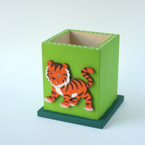 Tužkovník s tygrem tygří tygr stojánek tužkovník tygřík na příbory na pastelky na tužky pastelkovník na štětce s tygrem 