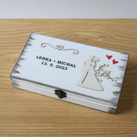 Svatební krabička na peníze dřevěná krabička krabice svatba valentýn malovaná svatební ptáčci dar love na peníze z lásky novomanželé valentýnská k valentýnu na blahopřání na větvi 