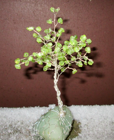 Stromeček štěstí-olivín+jadeit jadeit minerály olivín drátky stromek 