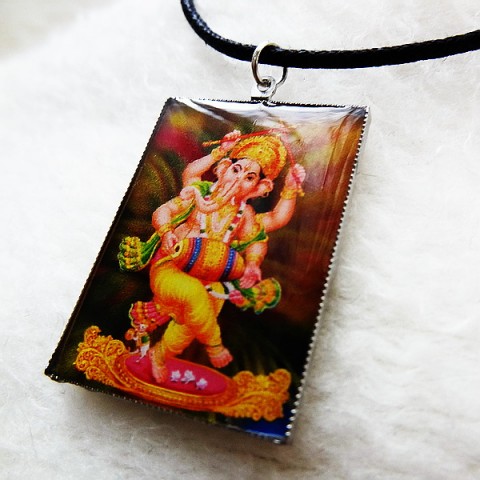 Ganesha talisman hnědá přívěšek žlutá štěstí peníze hojnost ganesha bůžek 