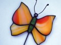 Věšáček s vitrážkou ve tvaru motýla