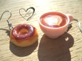 RŮŽOVÉ CAPPUCCINO S DONUTEM