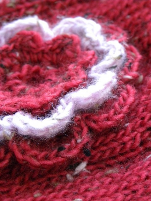 Zima v červeném červená čepice pletená tweed 