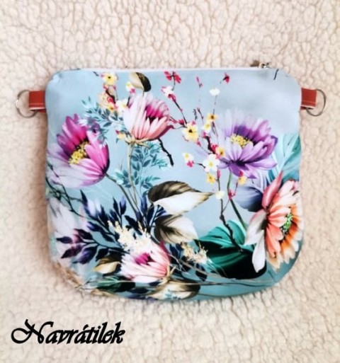 MALÁ ROZKVETLÁ KABELKA kabelka malá crossbody rozkvetlá louka 