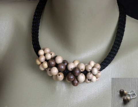 Souprava  - Přírodní a elegantní náhrdelník nerez materiál textilní materil 