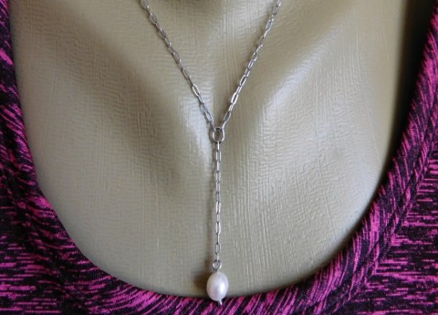 Náhrdelník - s bílou říční perlou náhrdelník srdce nerez písmeno a 