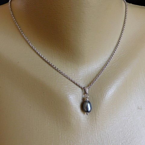Náhrdelník s tmavou mořskou perlou náhrdelník tmavá lmořská perla 