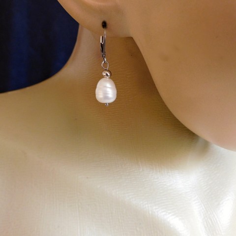 Naušnice -Krása bílých perlí nerez tmavá pravá mořská perla 