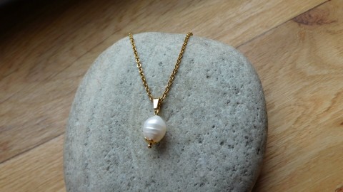 Náhrdelník - Krása bílé perly náhrdelník zlatá bílá perla 