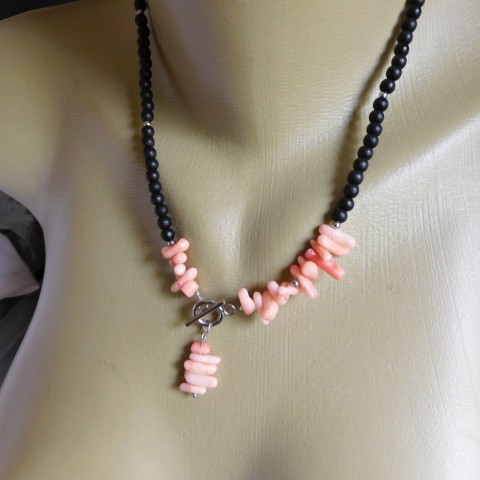 Náhrdelník- korál, dřevo, nerez náhrdelník korál nerez polodrahokamy ružový perly 