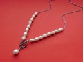 Náhrdelník -bílé perličky + nerez
